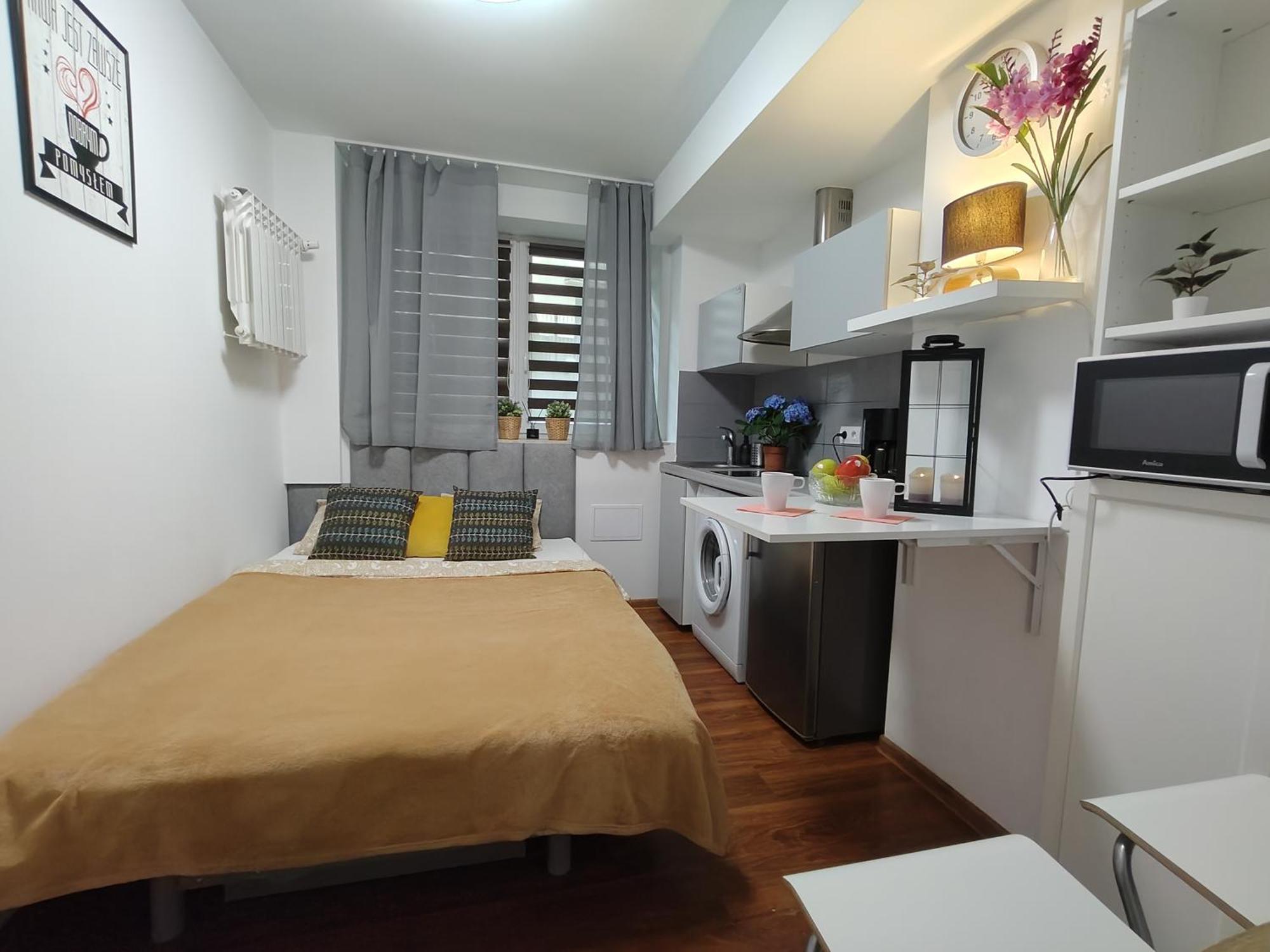 Hollidays Centrum Apartments Варшава Екстер'єр фото