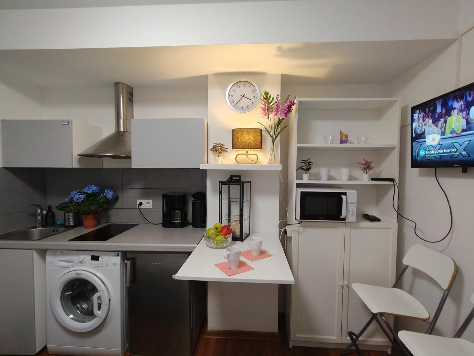 Hollidays Centrum Apartments Варшава Екстер'єр фото