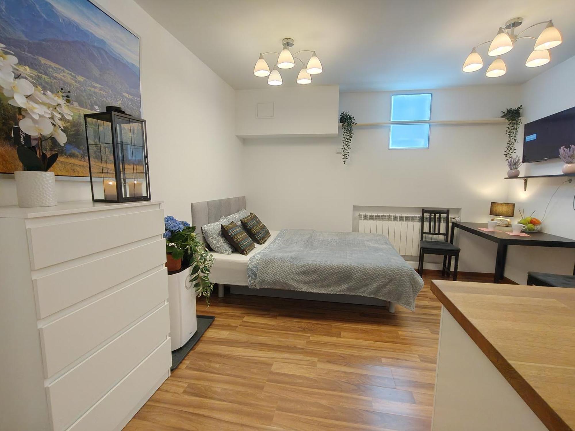Hollidays Centrum Apartments Варшава Екстер'єр фото